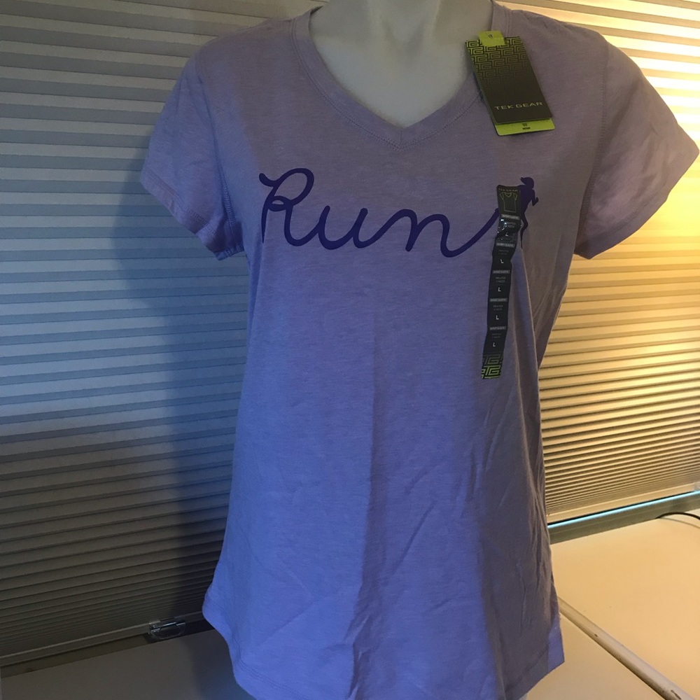 Tek Gear large Run shirt New